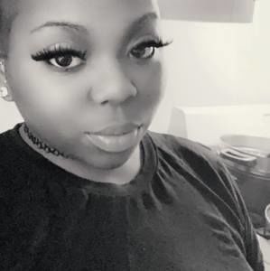 Meet your Posher, Tonishia